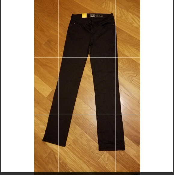 Levi Jeans - Picture 1 of 3